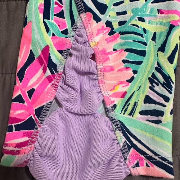EUC Lilly Pulitzer Luxletic leggings in XS. - Picture 8 of 9